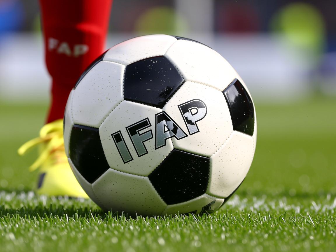 开云ky官网-中国女队自由泳接力力拼美澳双雄，中国女子游泳队4x200自由泳夺冠视频